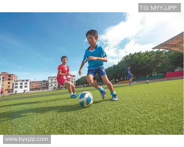 孩子学习足球的好处与注意事项探讨